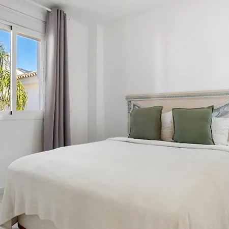 Naranjos Penthouse Ref #116 Апартаменти *
