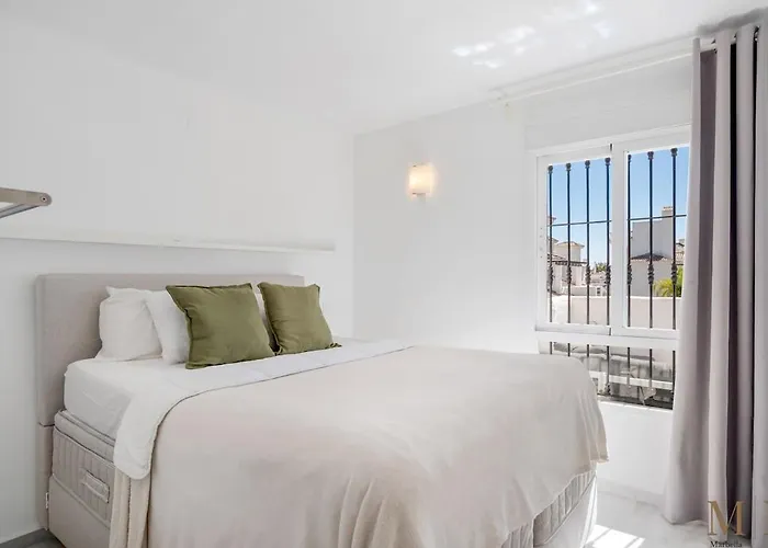 شقة Naranjos Penthouse Ref #116 *